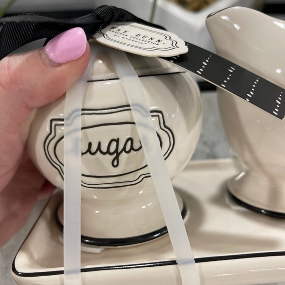 Rae Dunn Black and Cream Sugar & Creamer on matching Tray, NWT - Picture 4 of 7